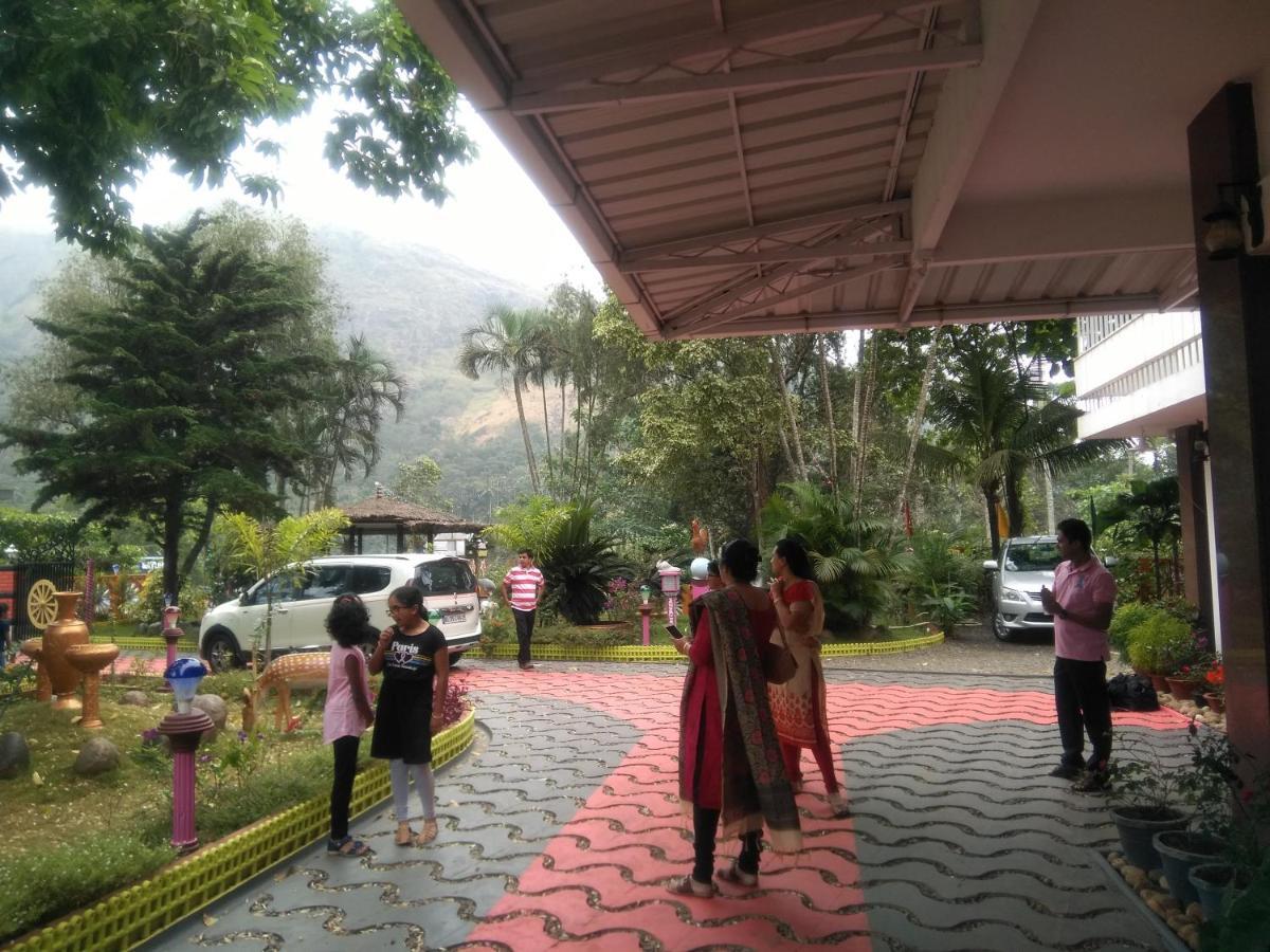 Spice Mount Heritage Resort Kattappana Ngoại thất bức ảnh